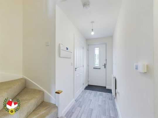 Embling Way, Winnycroft - Photo 1