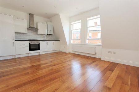 1 bedroom flat to rent - Photo 2