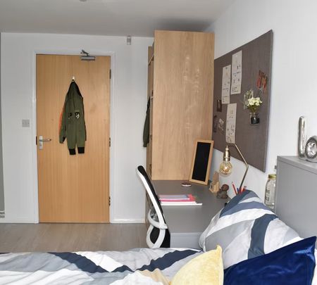 Three Bed Apartment (Shared) - Photo 5