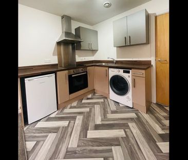 1 Bed Flat, Commercial Street, LS27 - Photo 1
