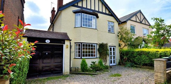 4 bedroom detached house to rent - Photo 2