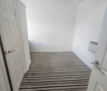 2 Bed Flat, Fleetwood Road, LE2 - Photo 3
