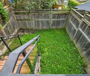 For Lease - 376A Wilmont Avenue, Carlingwood - Westboro and Area, O... - Photo 6