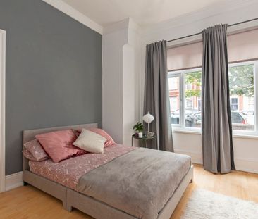 Large Victorian Property near to the vibe of Haringey Green Lanes R... - Photo 2