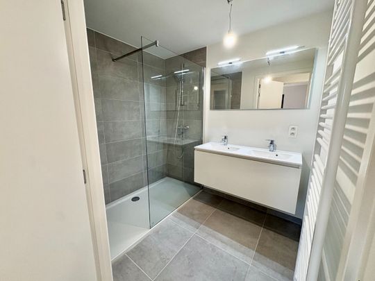 Nieuw 2-slaapkamer appartement incl parkeerplaats - Photo 1