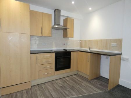 Alexandra Rd Flat 6 - Photo 4