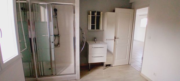 Maison de 4 chambres dans un lotissement paisible - Photo 1