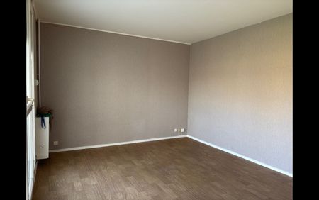 Location Appartement 4 pièces 75 m² La Châtre - Photo 3