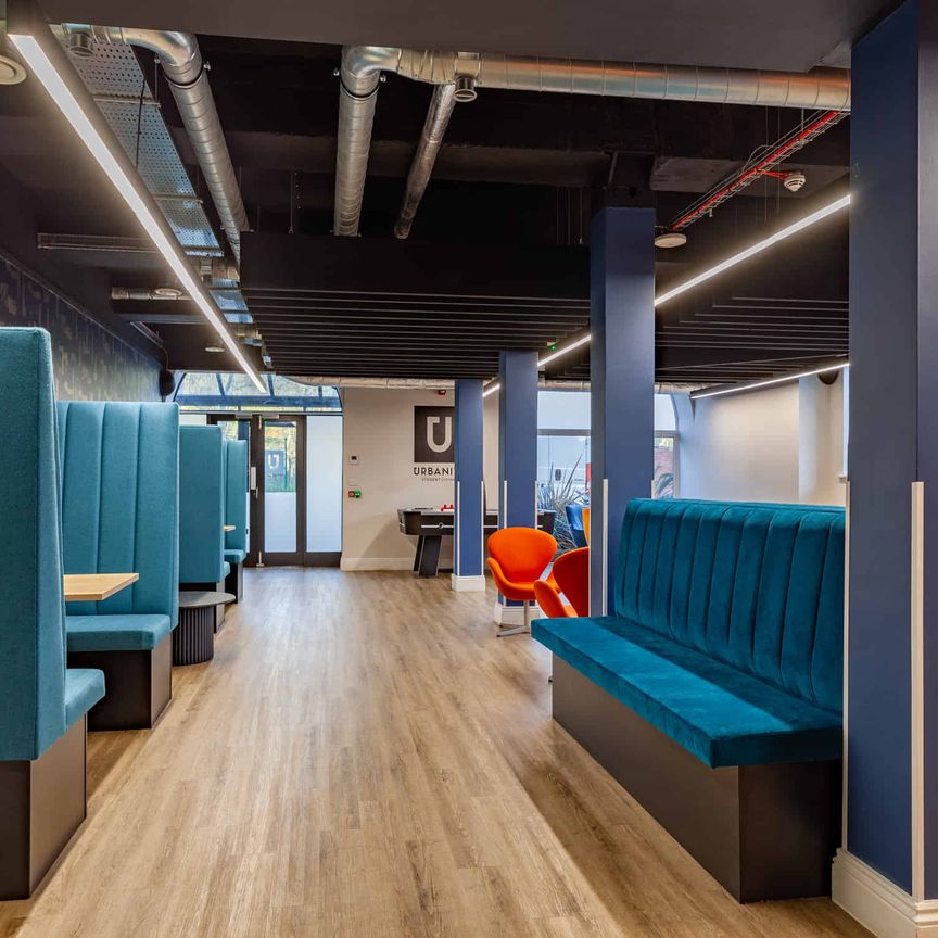 Large Ensuite - Photo 1