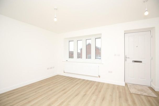 3 bedroom detached house to rent - Photo 1