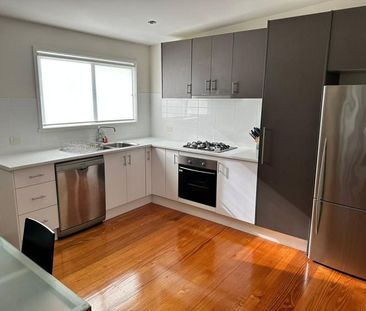 2 bedroom home in a Great Location - Photo 5