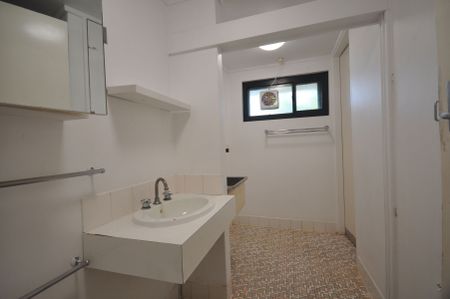 BEACH ACCESS, SECURE, FRIENDLY COMPLEX - Photo 4