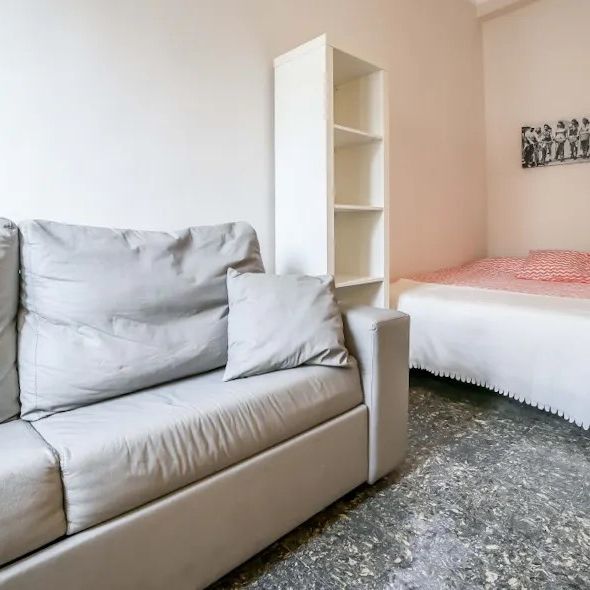 Carrer de Sueca, Valencia, Valencian Community 46006 - Photo 1