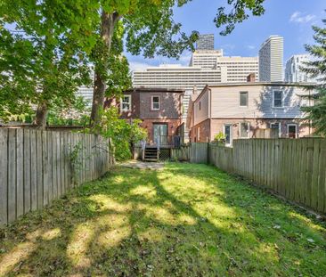 For Lease - 38 Henning Avenue, Toronto, Ontario - Photo 6