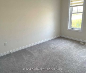 For Lease - 90 Lanark Circle, Brampton, Ontario - Photo 3