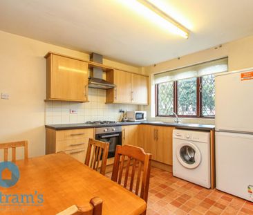 2 bed Mid Terraced House for Rent - Photo 1