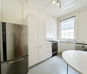 Charming Apartment Gem on Newton Road, Mount Eden! - Photo 6