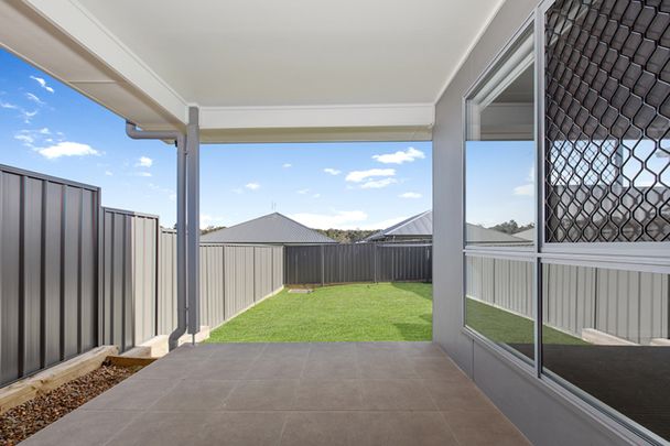 1/15 Crestwood Drive - Photo 1