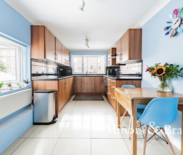 4 bedroom maisonette to rent - Photo 5