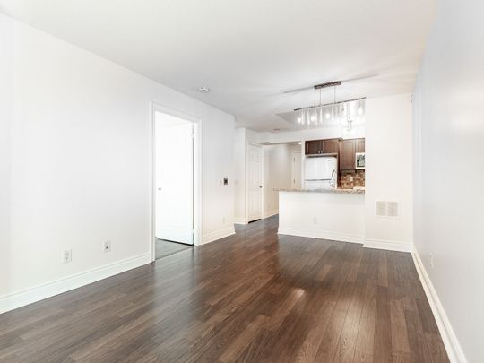 For Lease - 25 Greenview Avenue Unit# 324, Toronto, Ontario - Photo 1