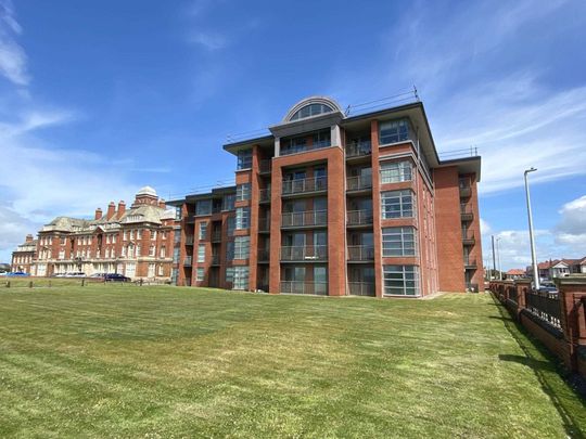 Admiral View, Queens Promenade, Blackpool, FY2 9GN - Photo 1