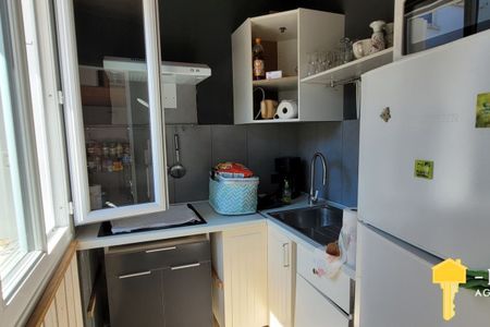 T1 meublé avec terrasse proche plages - Photo 5