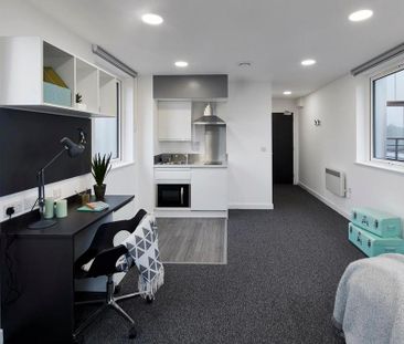 1 bedroom private hall to rent - Photo 3