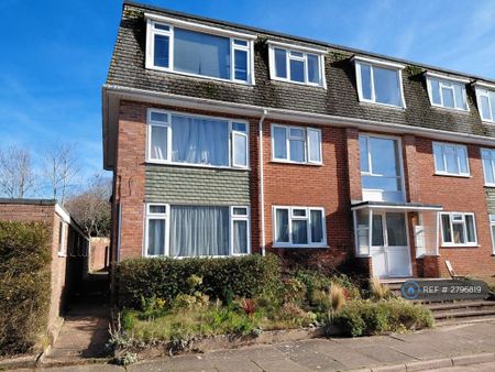 2 bedroom flat to rent - Photo 4