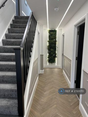 1 bedroom in a house share to rent - Photo 5