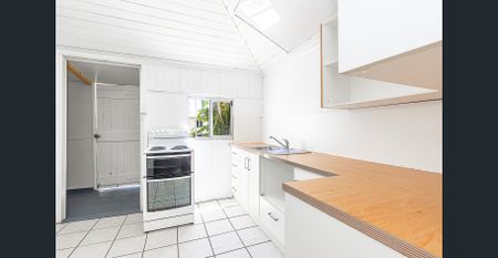 Two Bedroom - Prime Location - Photo 4