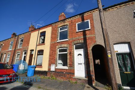 3 bed Mid Terraced House for Rent - Photo 3