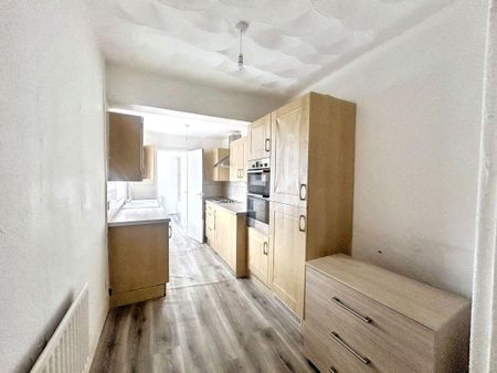 2 bed upper flat to rent in NE24 - Photo 4