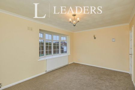 2 bedroom semi-detached house to rent - Photo 3