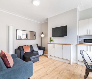 5 bedroom house to rent - Photo 3