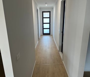 Clyde North - Photo 3