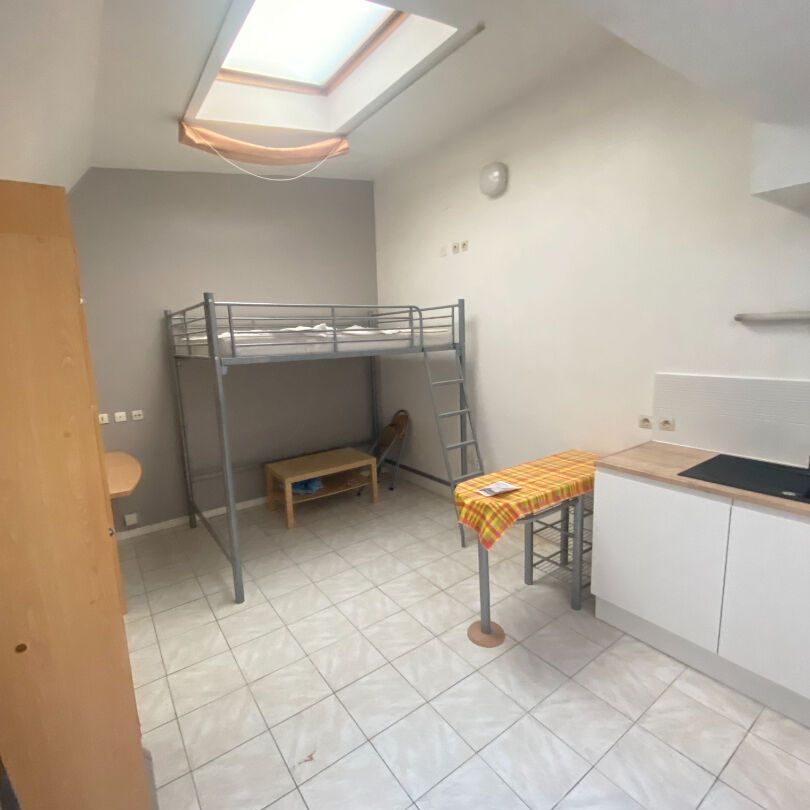 Location Appartement 1 pièce 16m² ROUEN 76000 - Photo 1