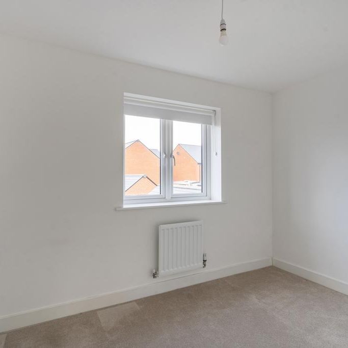 4 bedroom detached house to rent - Photo 1