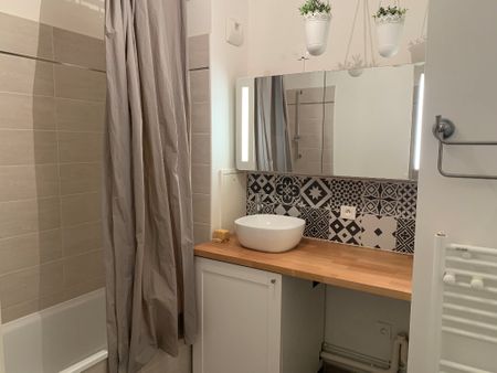 Location Appartement 3 pièces 61m² - Photo 5