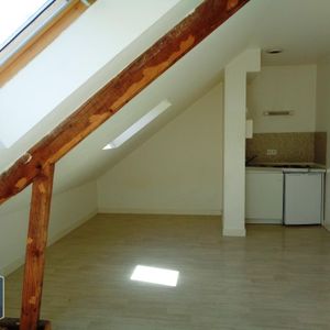 Location Appartement 1 pièce 12m² ST NAZAIRE 44600 - Photo 2