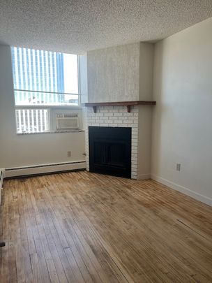 1 BDRM/1 BATH - 115 3RD AVE S - Available Now - Photo 1