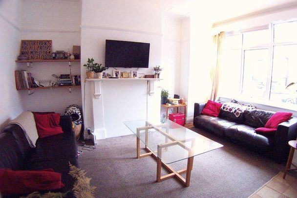4 bedroom house share to rent - Photo 1