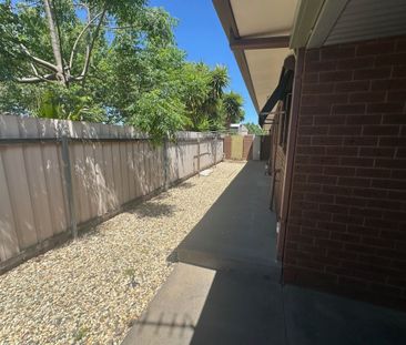 Neat and Tidy 2 Bedroom Unit - Photo 6