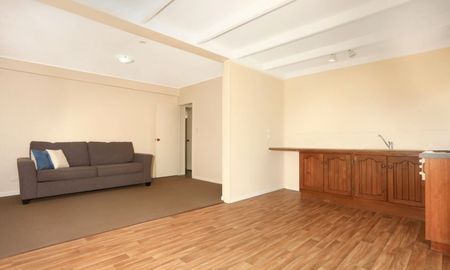 Charming Single Bedroom Granny Flat in The Hills of Mudgeeraba - Photo 4