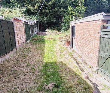 3 bedroom semi-detached house to rent - Photo 6