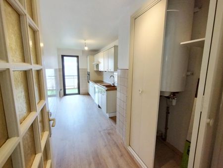 F3 avec garage+pkg proche centre ST RAPHAEL - Photo 5