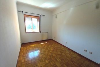 3+1 bedroom flat with balconies in Esgueira!