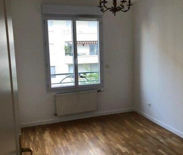 Location Appartement 3 pièces 64m² LYON 3ème - Photo 5