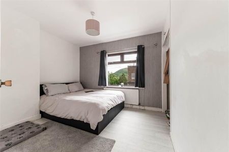 73 Glenbank Drive, Belfast, BT14 8BJ - Photo 4