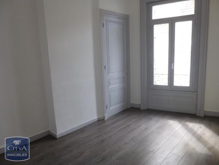Location Appartement 3 pièces 51m² ST ETIENNE 42000 - Photo 2