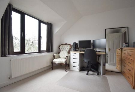 4 bedroom end of terrace house to rent - Photo 5